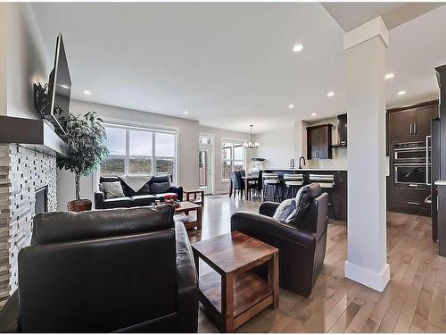 116 Cranarch Crescent Se, Calgary, AB - Indoor Photo Showing Living Room