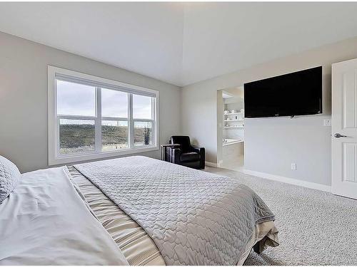 116 Cranarch Crescent Se, Calgary, AB - Indoor Photo Showing Bedroom