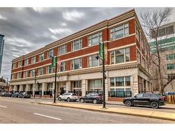 203-1117 1 Street SW Calgary, AB T2R 0T9