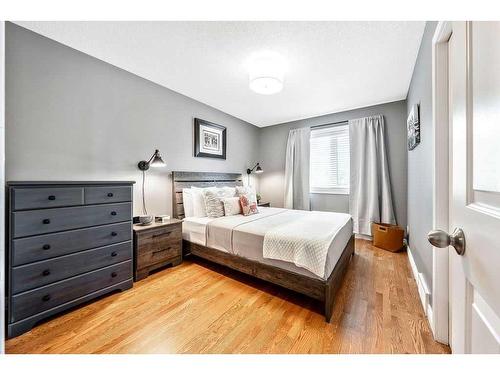 412 Christie Knoll Point Sw, Calgary, AB - Indoor Photo Showing Bedroom