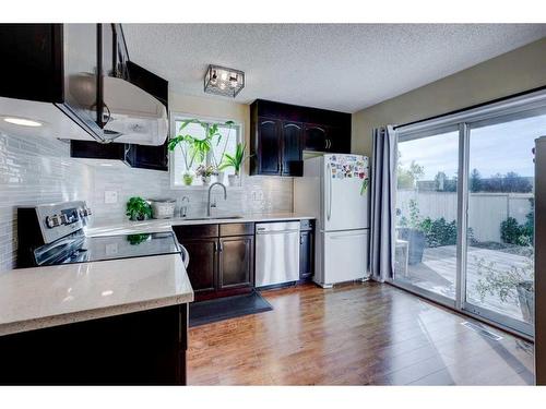 119 Erin Road Se, Calgary, AB - Indoor Photo Showing Kitchen With Stainless Steel Kitchen