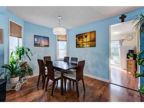 119 Erin Road Se, Calgary, AB - Indoor Photo Showing Dining Room