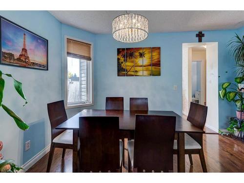 119 Erin Road Se, Calgary, AB - Indoor Photo Showing Dining Room