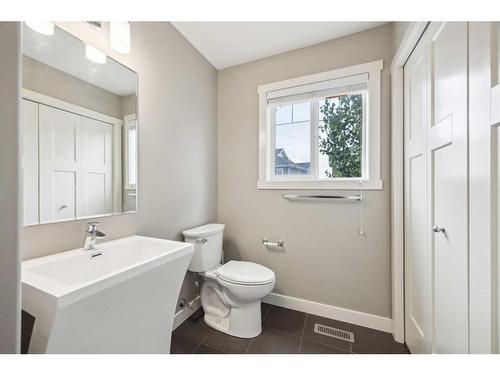 907 Evanston Manor Nw, Calgary, AB - Indoor Photo Showing Bathroom