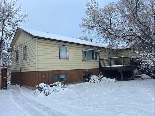 412 2 Avenue Ne, Airdrie, AB - Outdoor