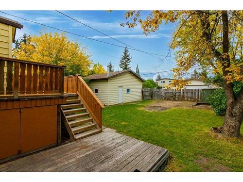 412 2 Avenue Ne, Airdrie, AB - Outdoor With Deck Patio Veranda