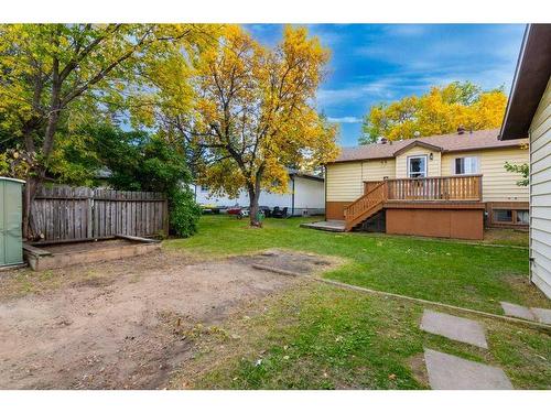 412 2 Avenue Ne, Airdrie, AB - Outdoor