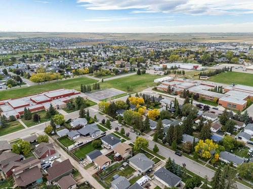 412 2 Avenue Ne, Airdrie, AB - Outdoor With View