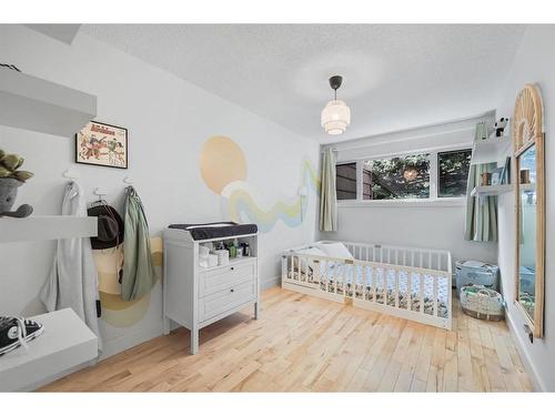 712-3130 66 Avenue Sw, Calgary, AB - Indoor Photo Showing Bedroom