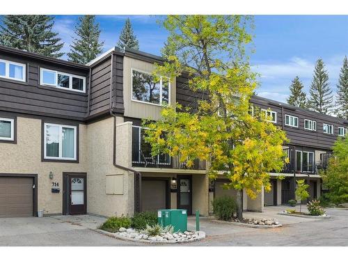 712-3130 66 Avenue Sw, Calgary, AB - Outdoor With Facade