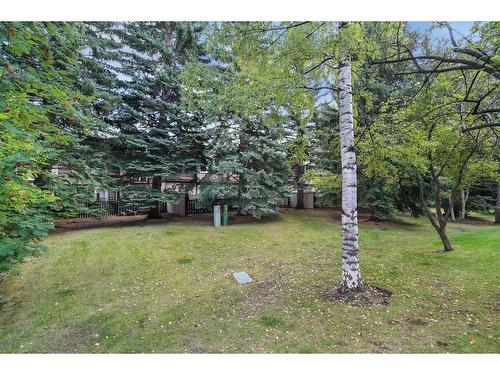 712-3130 66 Avenue Sw, Calgary, AB - Outdoor