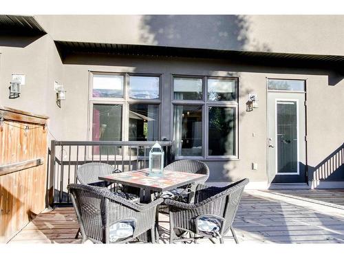 1431B 39 Street Sw, Calgary, AB - Outdoor With Exterior