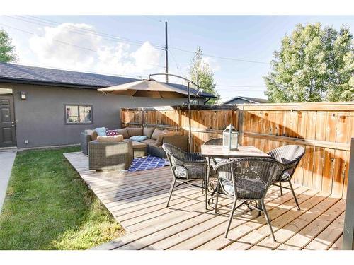 1431B 39 Street Sw, Calgary, AB - Outdoor With Deck Patio Veranda