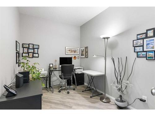 2345-151 Country Village Road Ne, Calgary, AB - Indoor Photo Showing Office