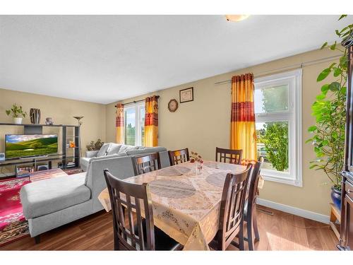 63 Whitnel Close Ne, Calgary, AB - Indoor Photo Showing Dining Room