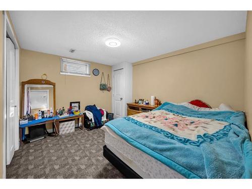 63 Whitnel Close Ne, Calgary, AB - Indoor Photo Showing Bedroom