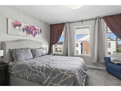 8 Nolan Hill Gate Nw, Calgary, AB - Indoor Photo Showing Bedroom