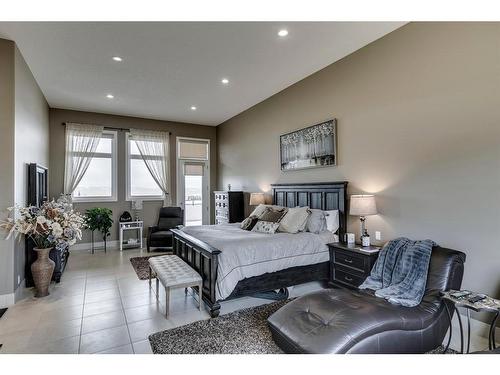 16159 265 Avenue West, Rural Foothills County, AB - Indoor Photo Showing Bedroom