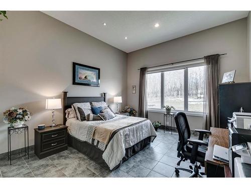 16159 265 Avenue West, Rural Foothills County, AB - Indoor Photo Showing Bedroom