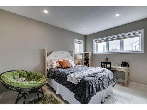 16159 265 Avenue West, Rural Foothills County, AB - Indoor Photo Showing Bedroom