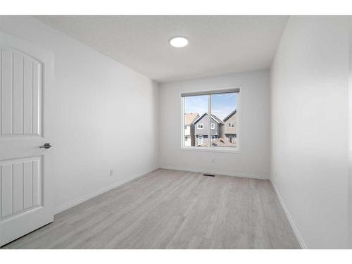 15 Heirloom Boulevard Se, Calgary, AB - Indoor