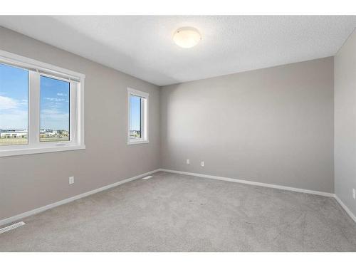 22 Mahogany Drive Se, Calgary, AB - Indoor Photo Showing Other Room