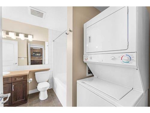 106-60 Royal Oak Plaza Nw, Calgary, AB - Indoor Photo Showing Laundry Room