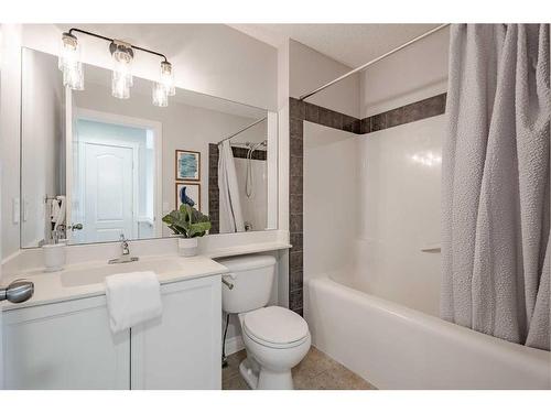 2046 Bridlemeadows Manor Sw, Calgary, AB - Indoor Photo Showing Bathroom