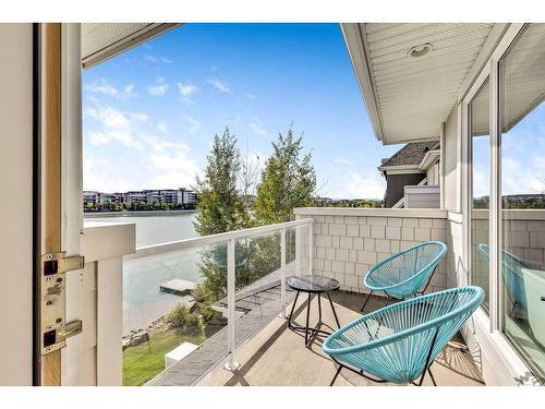 111 Mahogany Bay Se, Calgary, AB - Outdoor With Exterior