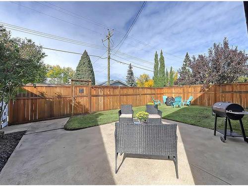 223 Parkside Way Se, Calgary, AB - Outdoor