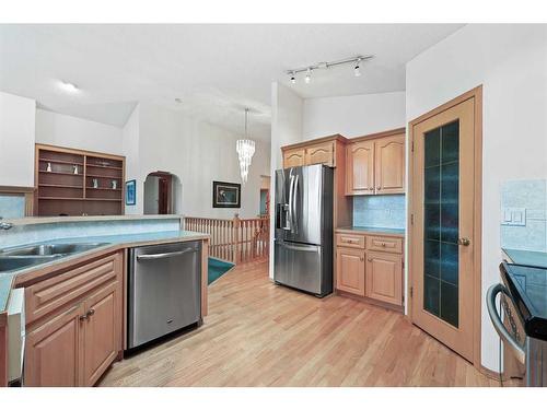 181 Hamptons Green Nw, Calgary, AB - Indoor Photo Showing Kitchen With Stainless Steel Kitchen With Double Sink