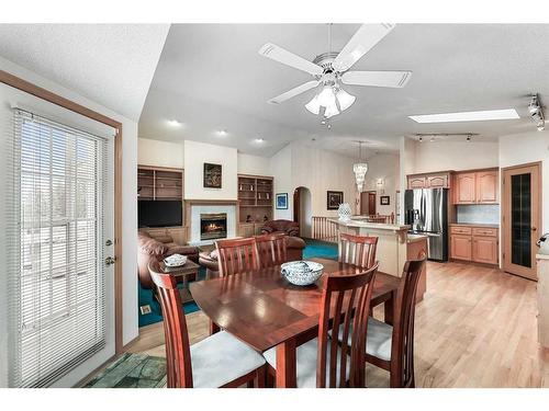 181 Hamptons Green Nw, Calgary, AB - Indoor Photo Showing Dining Room