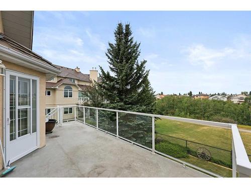 181 Hamptons Green Nw, Calgary, AB - Outdoor With Exterior