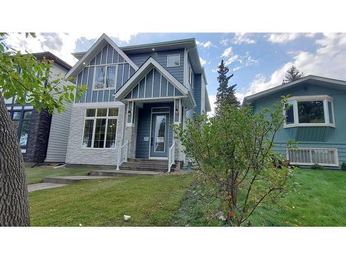 109 Hartford Road Nw, Calgary, AB - Outdoor With Facade