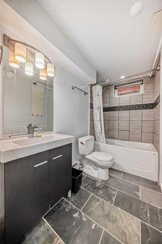 127 Sunmills Place Se, Calgary, AB - Indoor Photo Showing Bathroom