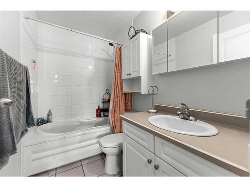 406-545 18 Avenue Sw, Calgary, AB - Indoor Photo Showing Bathroom