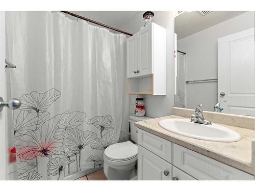 406-545 18 Avenue Sw, Calgary, AB - Indoor Photo Showing Bathroom