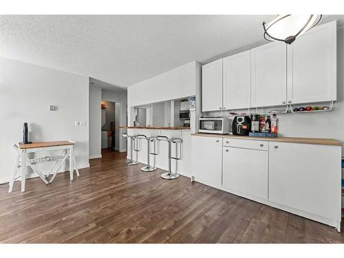 406-545 18 Avenue Sw, Calgary, AB - Indoor Photo Showing Kitchen