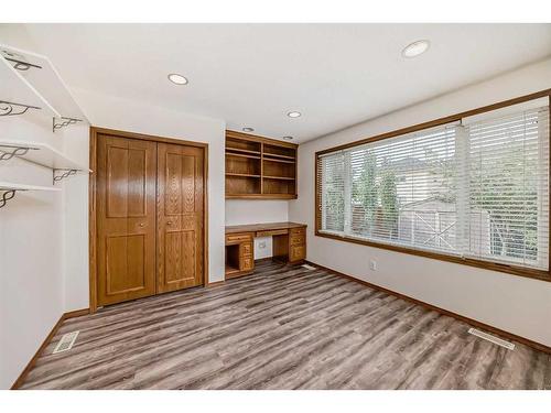 105 Coral Sands Terrace Ne, Calgary, AB - Indoor Photo Showing Other Room