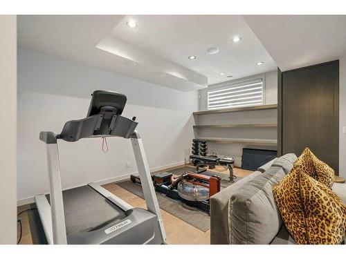 2136 28 Avenue Sw, Calgary, AB - Indoor Photo Showing Gym Room