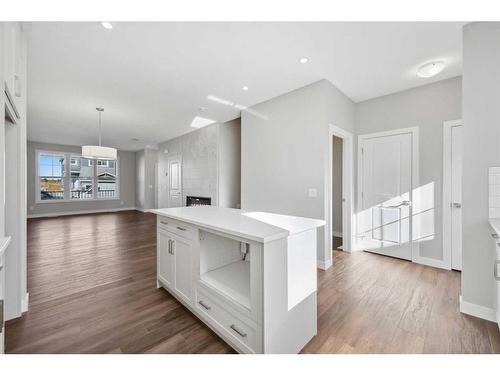 38 Versant View Sw, Calgary, AB 