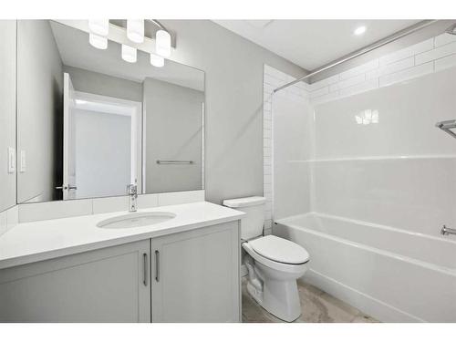 38 Versant View Sw, Calgary, AB 