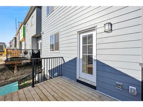 38 Versant View Sw, Calgary, AB 