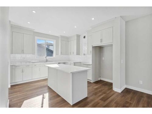 38 Versant View Sw, Calgary, AB 