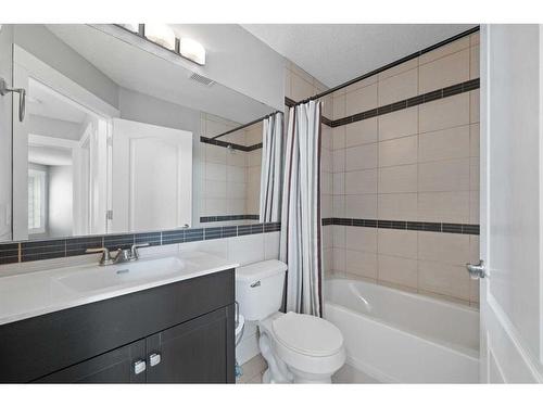 401-10 Sierra Morena Mews Sw, Calgary, AB - Indoor Photo Showing Bathroom