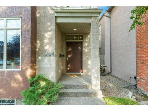 524 30 Street Nw, Calgary, AB - Outdoor