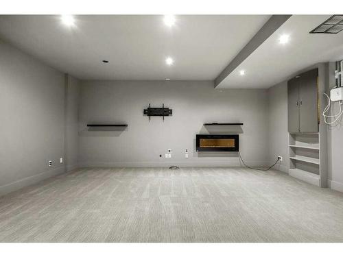 524 30 Street Nw, Calgary, AB - Indoor With Fireplace