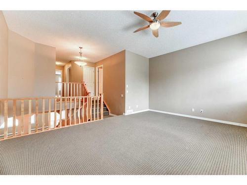 322 Cranfield Gardens Se, Calgary, AB - Indoor Photo Showing Other Room