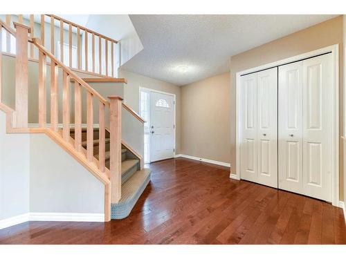 322 Cranfield Gardens Se, Calgary, AB - Indoor Photo Showing Other Room