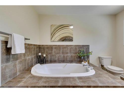 307 Simons Road Nw, Calgary, AB - Indoor Photo Showing Bathroom